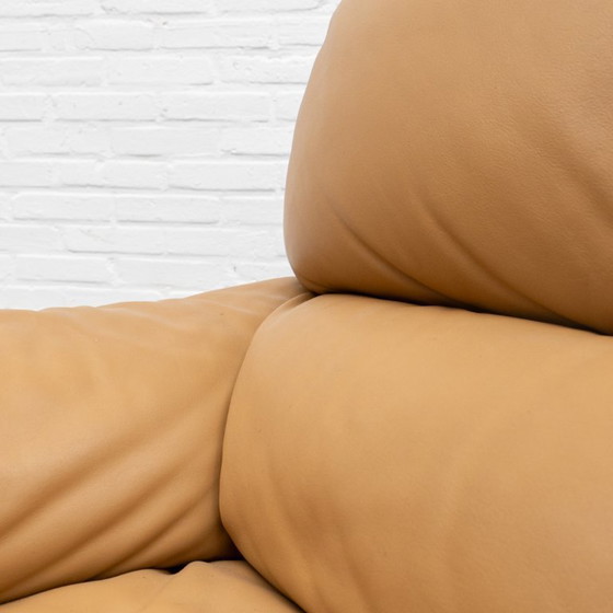 Image 1 of Giovanni Ofredi Queening Poltrona Saporiti