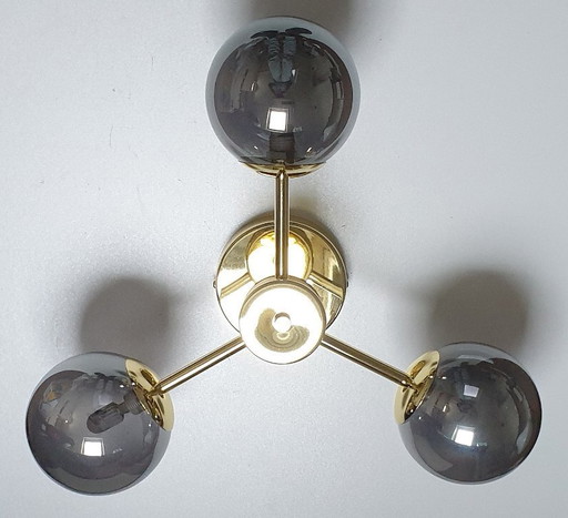 Lampada da soffitto realizzata