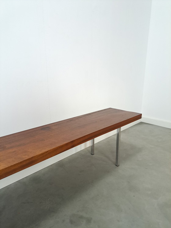 Image 1 of Banc en acajou massif avec pieds chromés