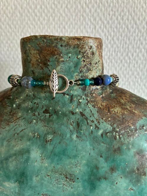 Image 1 of Nuova collana con perline vintage e ciondolo in vetro, lunghezza 52 cm.