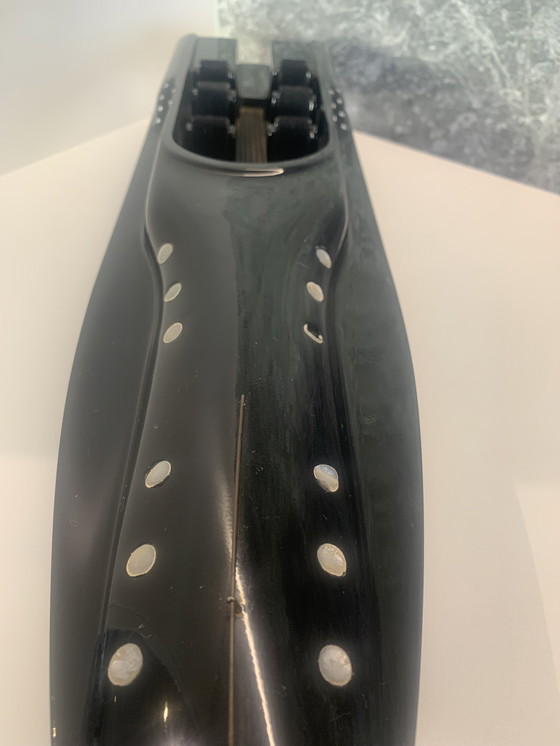 Image 1 of Offshore Gentleman's Racer di Serge Leibovitz