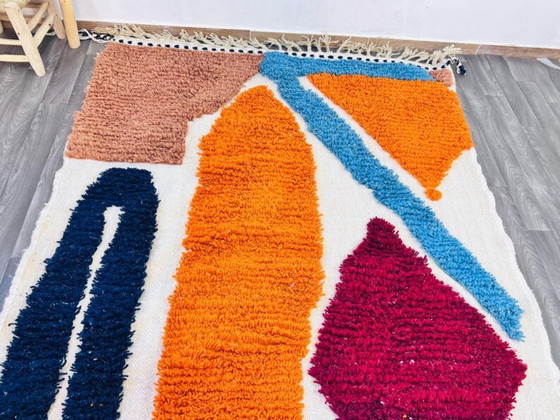 Image 1 of Handgemaakt Marokkaans wollen tapijt in kleur, 250 cm x 150 cm