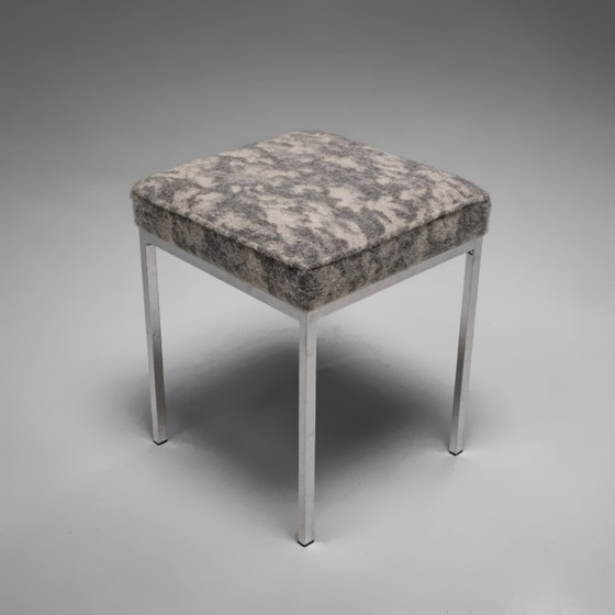 Chrome and Fabric Mid-Century-Modern Stool ‘Brume’, Germany, 1960s, Set of 5 (photo 4 of 6)