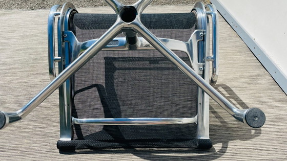 Image 1 of Paar van Vitra Eames Vintage Alu Group armstoelen