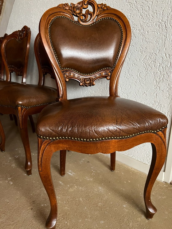 8 barocke Esszimmerstühle – Leder, Samt (photo 14 of 15)