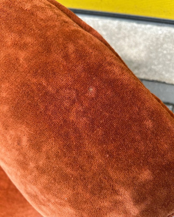 Fauteuil d'angle vintage en velours rouge-brun, Années 70 (photo 5 sur 20)