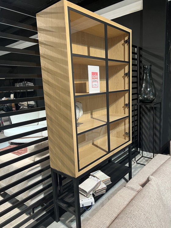 Image 1 of Stoer Vermeerkast €1000,-