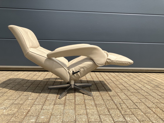 Image 1 of Jori Symphony Medi Mono-move recliner Beige Lipano leather