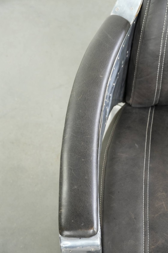 Image 1 of Bijzonder mooie en comfortabele rundleren aviator design armchair/ fauteuil afgewerkt met aluminium