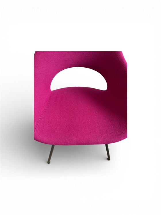 Image 1 of Artifort Shark dining chair