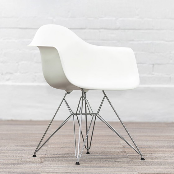 Image 1 of Vitra Eames Plastic Armchair Dar Club Chair