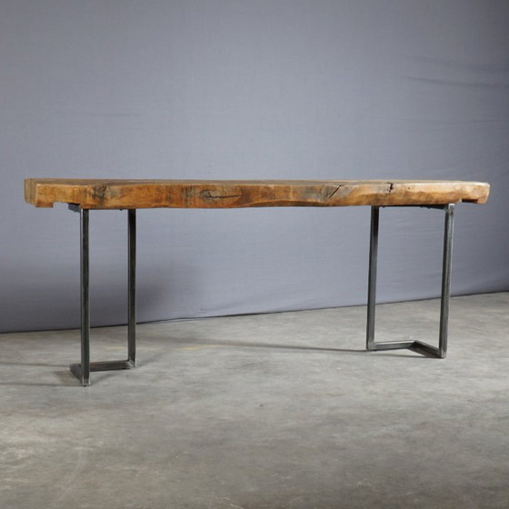 Image 1 of Table d'appoint vintage – poutres en chêne – piètement en métal