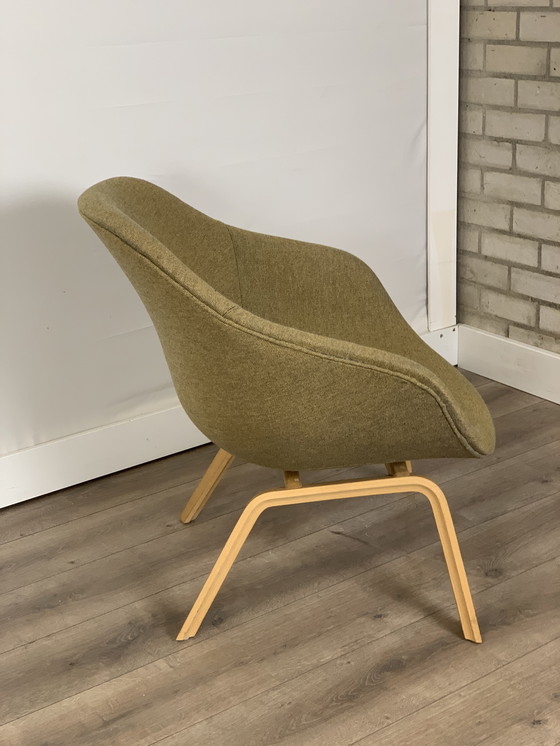 Image 1 of Hay about a chair AAC 123