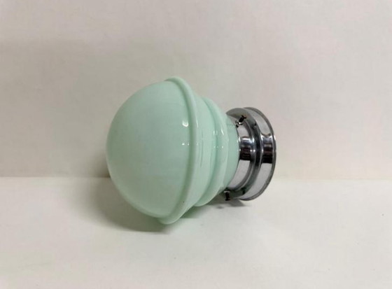 Image 1 of Vintage Art deco mintgroen plafonnière plafondlamp luxe nikkelen houder 