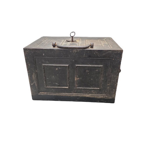 Antique English cast iron safe with key, mid 19th century