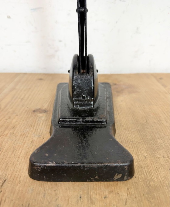 Image 1 of Lampada da tavolo vintage in smalto verde, anni '30