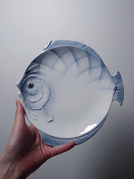Image 1 of Vintage Czechoslovakian earthenware fish service, 6 plates and one platter