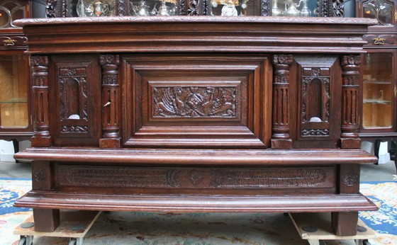 Cassettiera del XVIII secolo – Credenze con vetrina (photo 2 of 9)