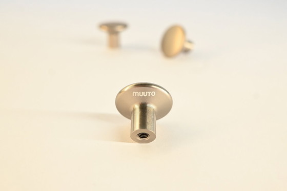 Image 1 of MUUTO metal dots 5er Set 2,7cm taupe Neuware