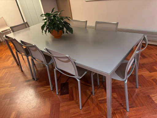 Alias Bigframe 44 Dining chairs