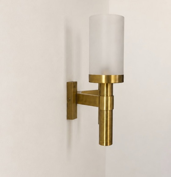 Image 1 of Vintage dubbele wandlamp, messing en mat glas, van Perzel, Frankrijk 1950.