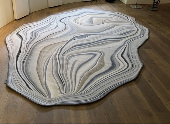 Image 1 of Moooi vloerkleed Vloeibare Lagen