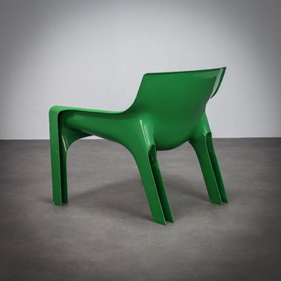 Image 1 of Pair of Vicario Lounge Chairs by Vico Magistretti for Artemide, Italy, 1970s