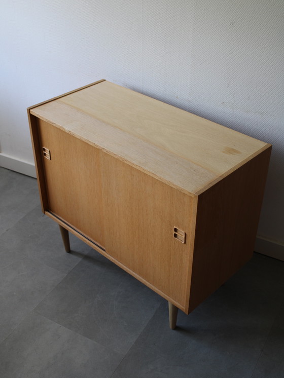 Image 1 of Vintage Danish sliding door wardrobe in oak
