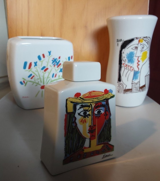 Image 1 of 2 vazen ​​en een Picasso-fles (gelicentieerd)