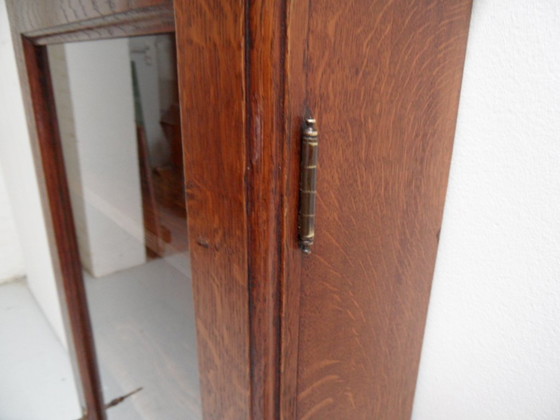 Image 1 of Antiek eiken vitrinekast