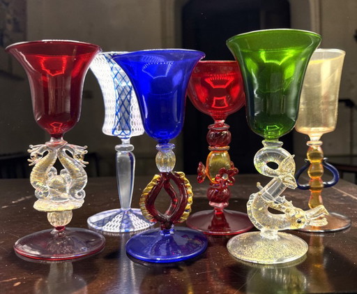 Murano – Set of six Murano glass goblets – unique pieces inspired by the goblets of the Venetian Doges