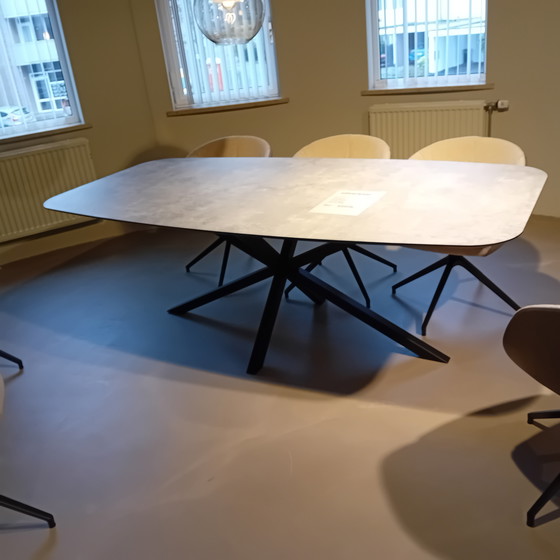 Image 1 of Sumisura HPL Boat-shaped dining table - 220x110