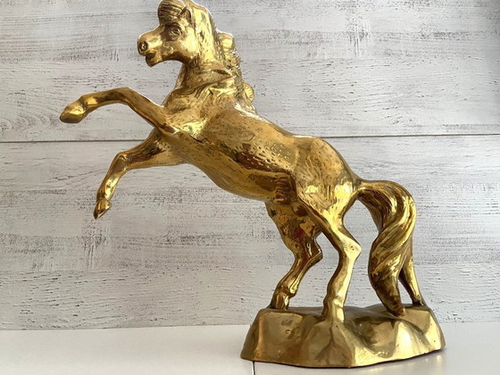 Image 1 of Beeldhouwwerk Vintage steigerend paard in massief brons 1960 - 1970