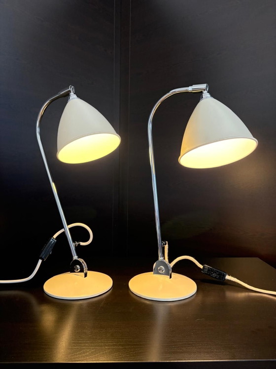 Coppia di lampade da tavolo “Bestlite BL2" per Gubi,, Metallo, Crema (foto 8 di 9)