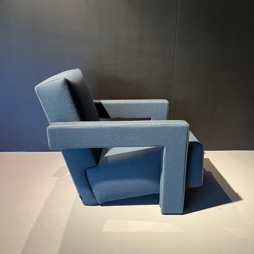 Cassina Utrecht chair