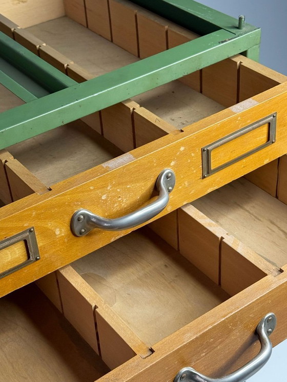 Image 1 of Armadietto per attrezzi/farmacia d'epoca della RDT