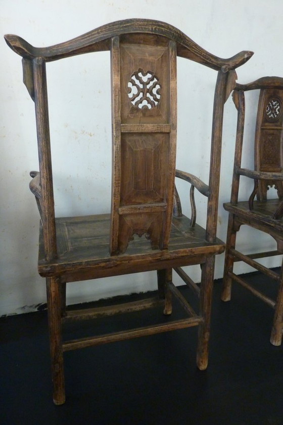 Image 1 of Una coppia di sedie Guanmaoyi risalenti alla dinastia Qing.