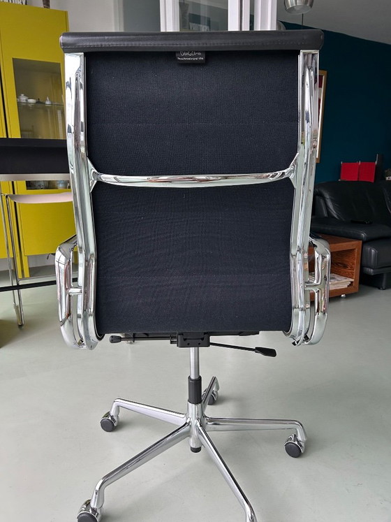 Vitra Eames E.A. 219 Office Chair – Swivel chairs, Aluminium (photo 2 of 5)