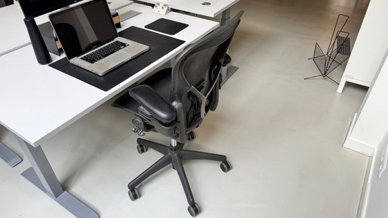 Image 1 of Chaise de bureau Herman Miller Aeron anthracite