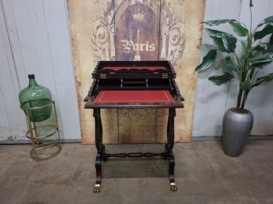 Image 1 of Secrétaire ou bureau d'écriture ancien, bureau de dame, dimensions 60 x 40 cm et 72 cm de hauteur