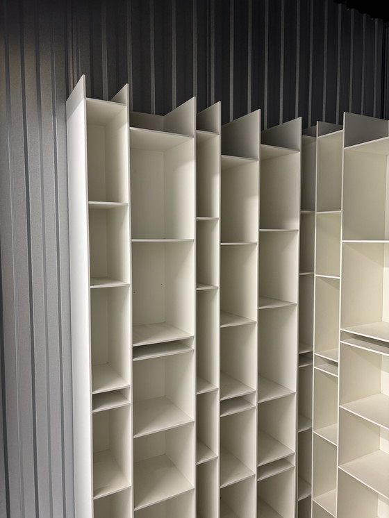 Image 1 of Mdf Italia random