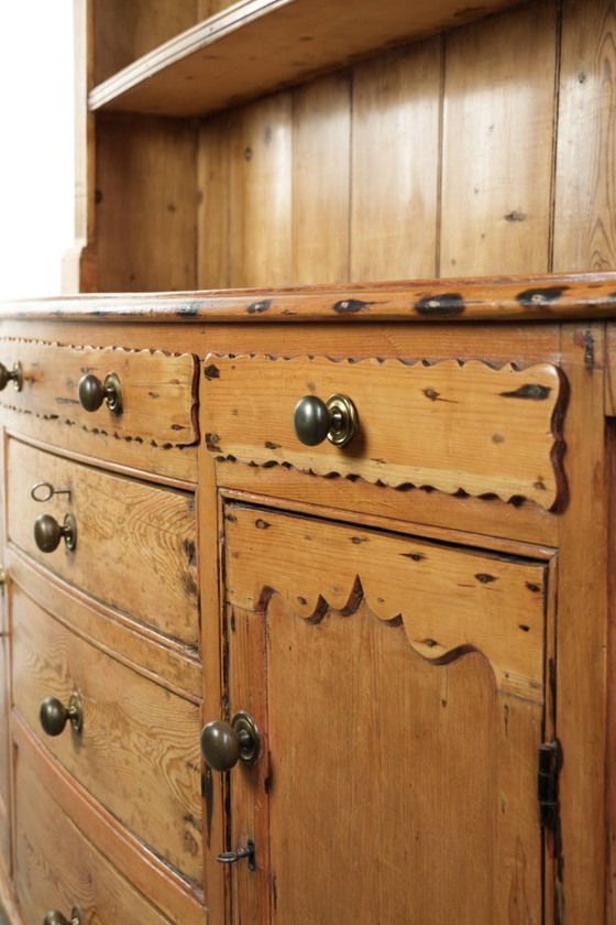 Image 1 of Antieke Engelse keuken/ leg/ buffetkast uit de 19e eeuw van grenenhout