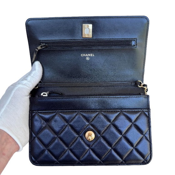 Chanel Wallet on Chain – Crossbody bags, Lambskin (photo 11 of 14)