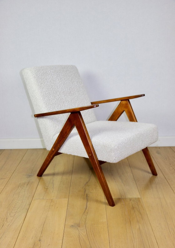 Image 1 of Fauteuil vintage B-310 VAR blanc structure bouclé années 1970