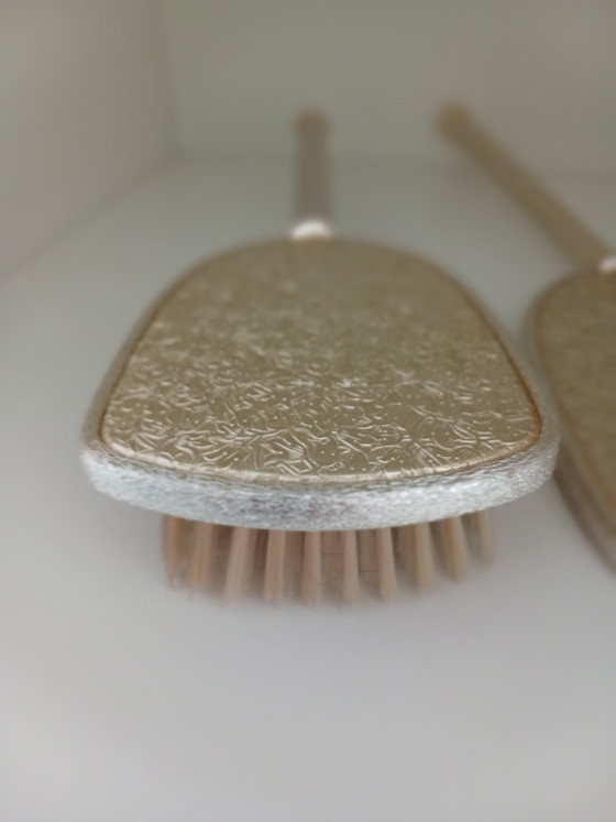 Vintage Hairbrush and Hand Mirror/Dressing Table Set – Decoration, Glass, Metal (photo 12 of 12)