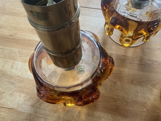 Image 1 of Lampada a sospensione di metà secolo – Oberglas Austria – vetro ambrato e ottone