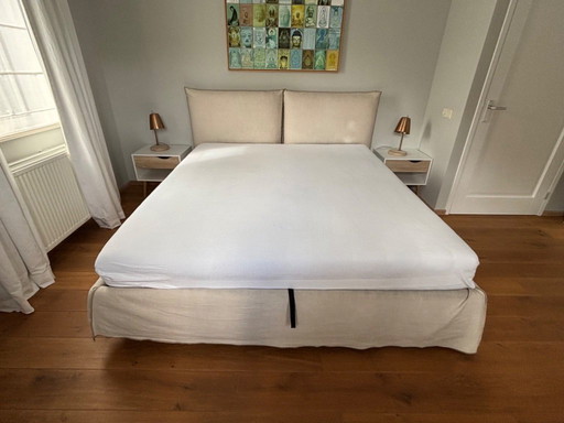 Double bed, Flexteam Italy, incl. storage box excl. mattress