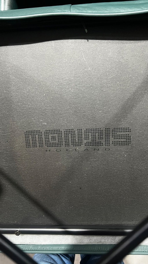 14 x Montis Chaplin volés