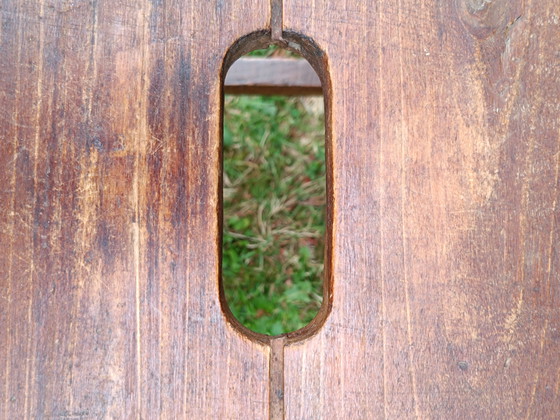 Image 1 of Taburete rústico de madera