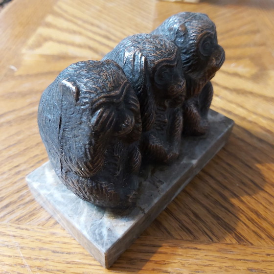 Bronzo 3 scimmie su base in marmo 1950 – Sculture (photo 3 of 6)